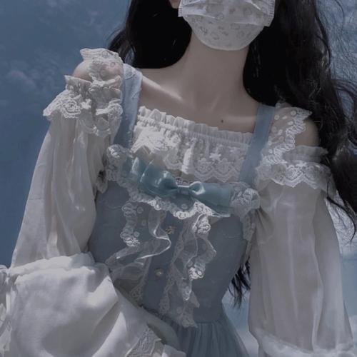 尸缠妖后 海报